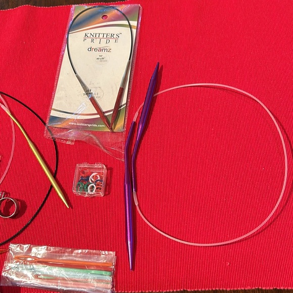Circular knitting needles, miscellaneous knitting notions and patterns - Picture 4 of 10